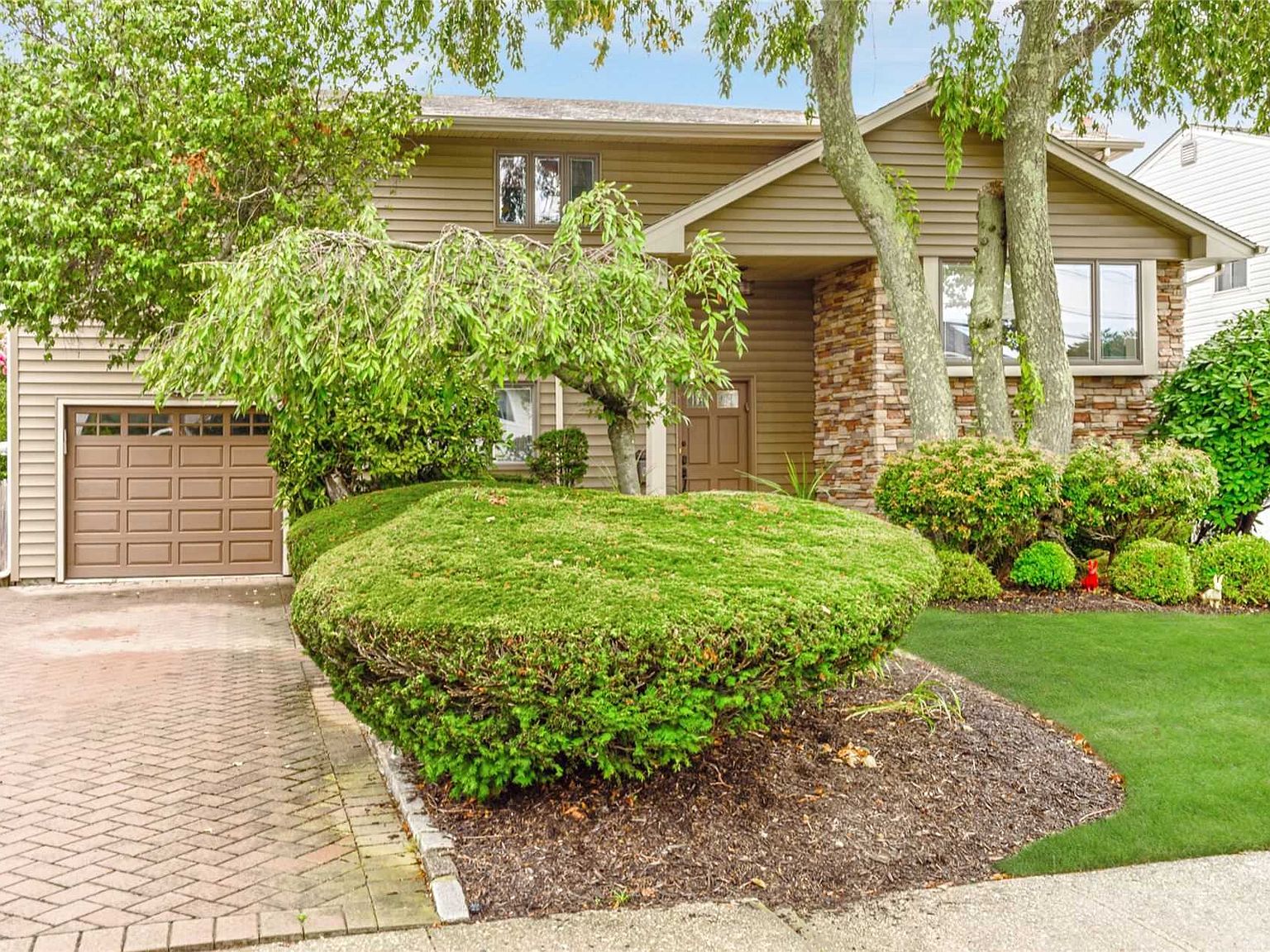 2071 Legion St, Bellmore, NY 11710 Zillow
