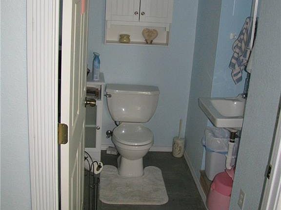 5th image of 312 S 10th St