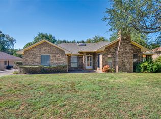 4012 Crescent Valley Cir, Denison, TX 75020
