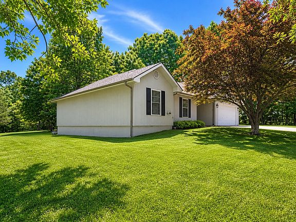 3rd image of 1 Mills Ln