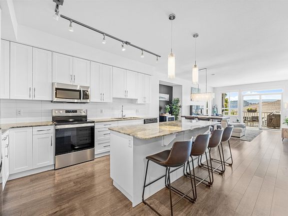 5th image of 625 Boynton Pl Unit 30