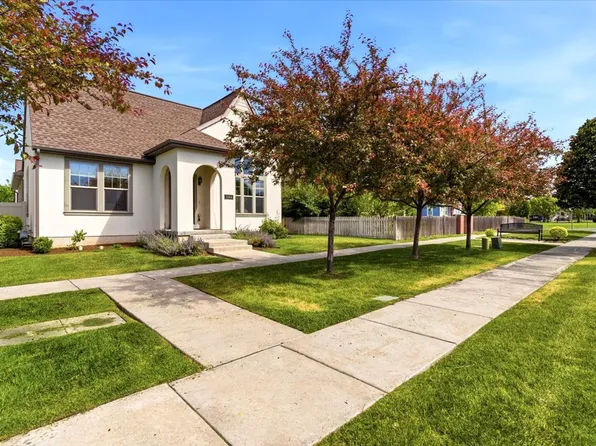 2064 W Orchard Harvest Dr, Kaysville, UT 84037