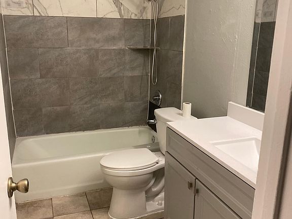 4th image of 718 S Deerfield Cir