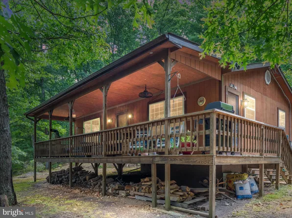 312 Warsaw Dr, Capon Bridge, WV 26711