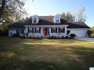 195 Aurora Dr, Huntsville, AL 35811