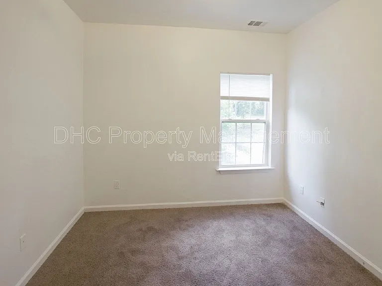 1944 North Ave NW — Photo 13