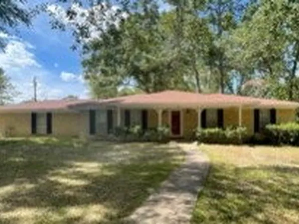 6 Piney Hollow Pl, Lufkin, TX 75904