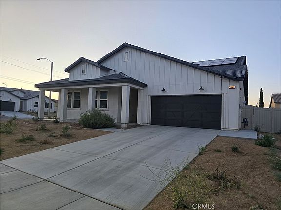 3rd image of 1887 Vincent Dr