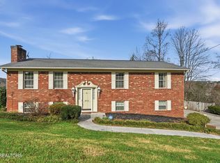 513 Vista Dr, Clinton, TN 37716