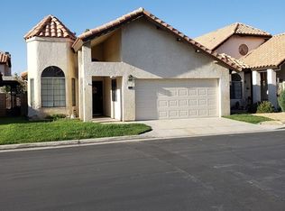 19254 Palm Way, Apple Valley, CA 92308