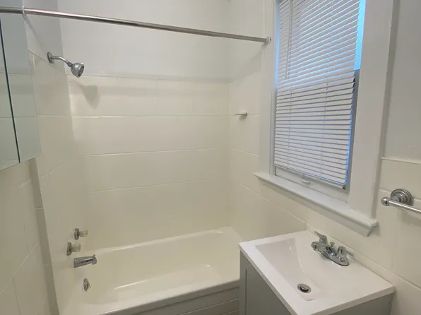 13620 Detroit Ave #Avenue205, Lakewood, OH 44107