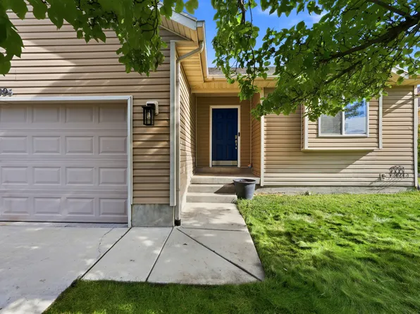2095 E Frontier St, Eagle Mountain, UT 84005