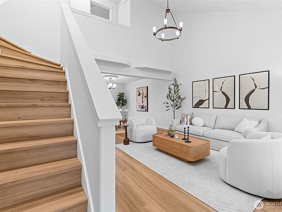 4th image of 1117 124th Street Ct E