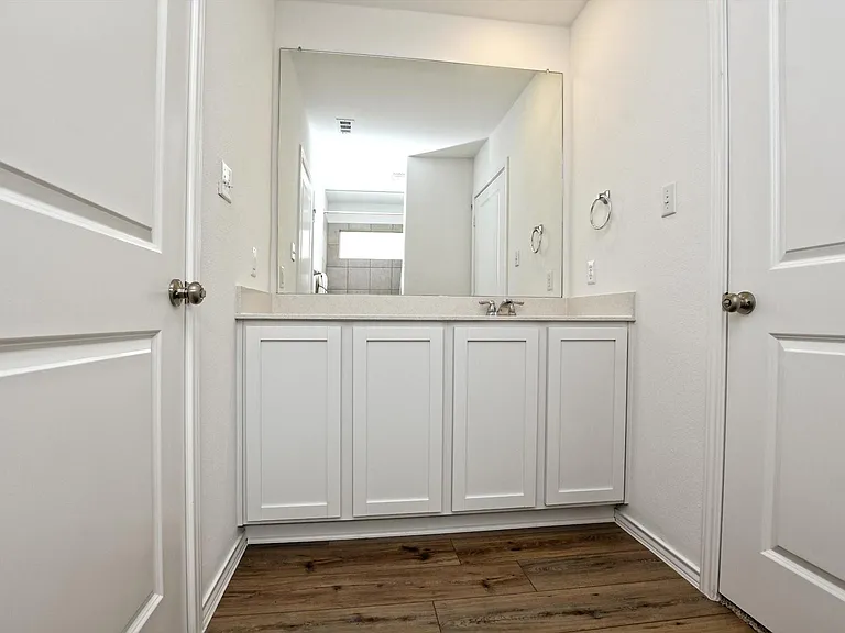 2108 Golden Grain Ln — Photo 22