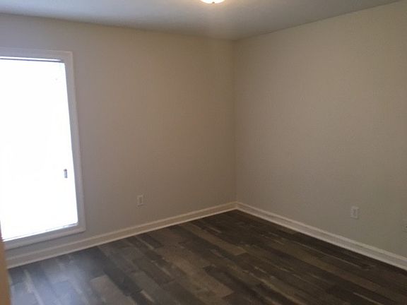 4th image of 117 Live Oaks Blvd
