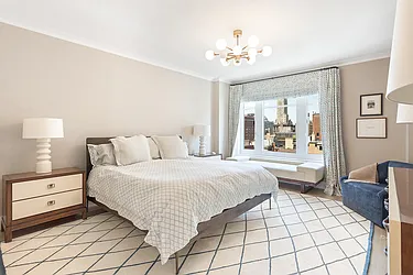 Rented by Jean Segal, LREB