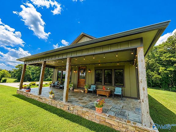 2nd image of 1239 County Road 1216