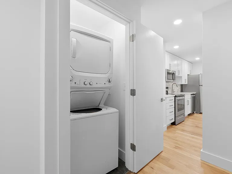261 E Livingston Ave #A — Photo 10