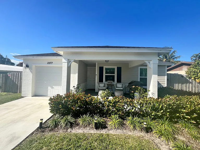 2277 SE Monroe St — Photo 1