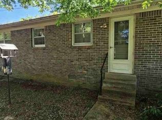 433 Henderson Rd, Jackson, TN 38305