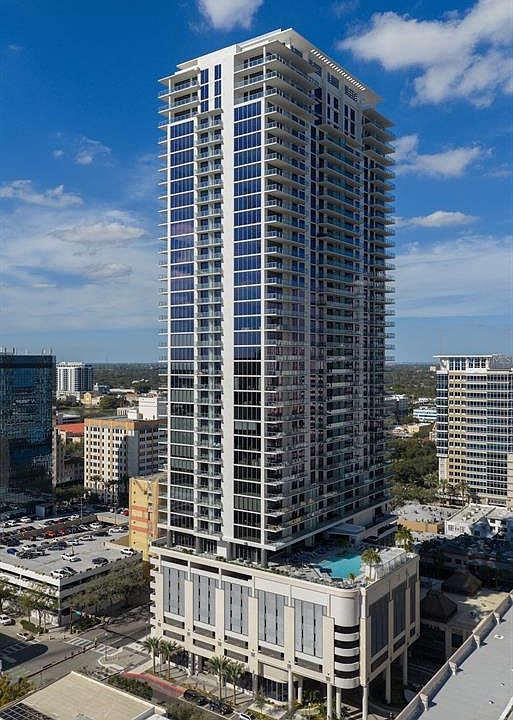 1st image of 275 1ST AVENUE S #1502