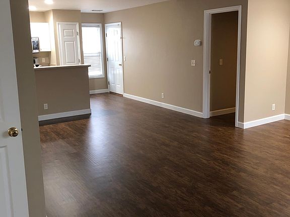 5th image of 172 Follins Ln