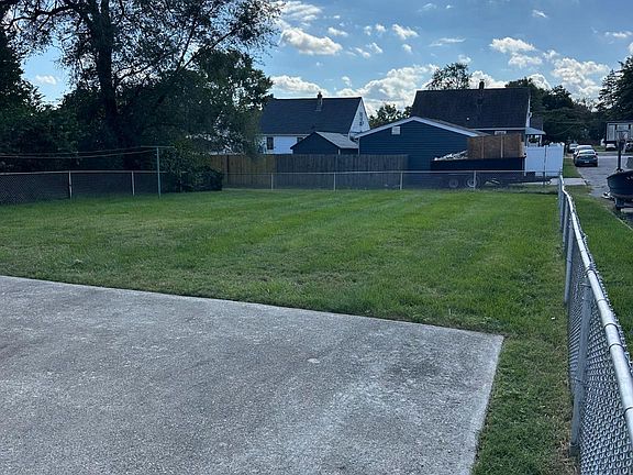 4th image of 307 Shipley Ave