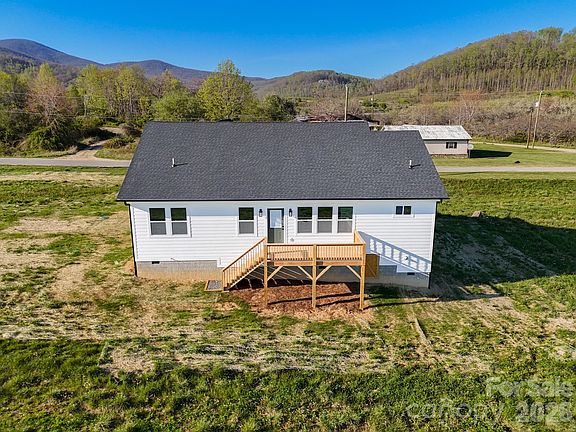 4th image of 459 Waters Rd