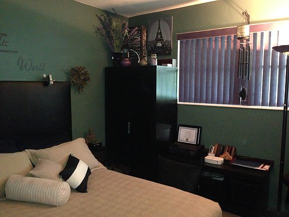 Bedroom on front court