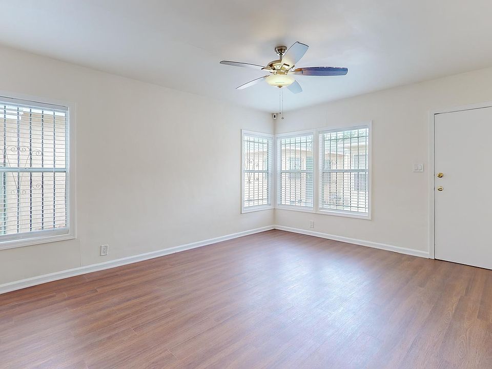 1st image of 1000A N Sloan Ave