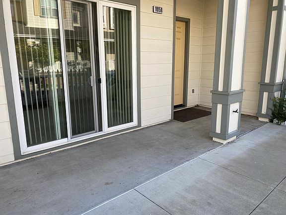 5th image of 10158 Imperial Ave