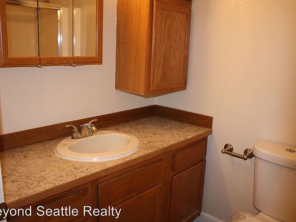 3rd image of 27405 93rd Avenue Ct E
