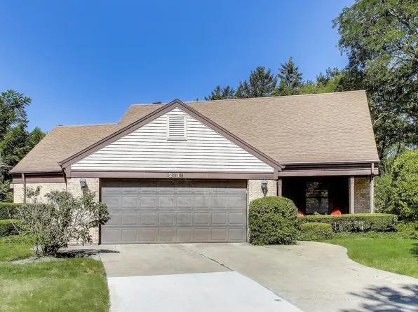 2918 Crabtree Ln, Wilmette, IL 60091