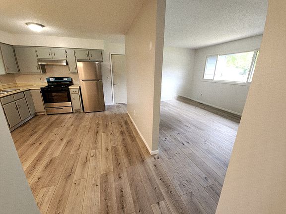 3rd image of 23308 Yucca St NW