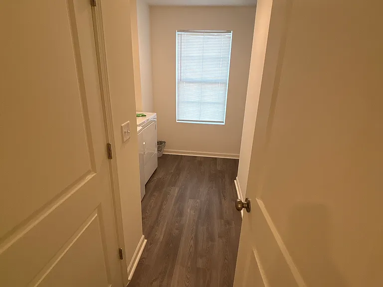 Foster St — Photo 19