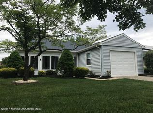 50 Buckingham Dr, Manchester, NJ
