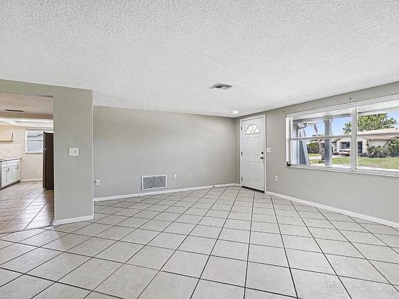 2nd image of 9250 Glen Moor Ln