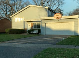 132 N Richard Ave, Elmhurst, IL