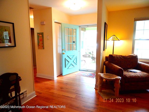 4th image of 13 Milford Avenue #52