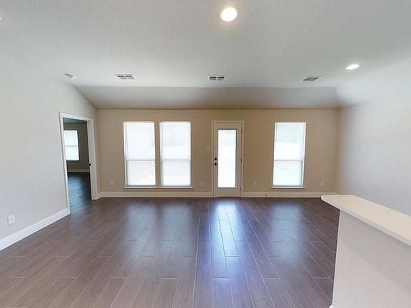4th image of 2810 Brasher Ln