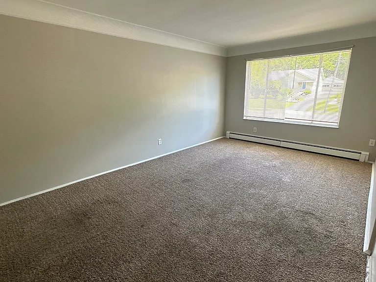 9495 Reading Rd — Photo 6