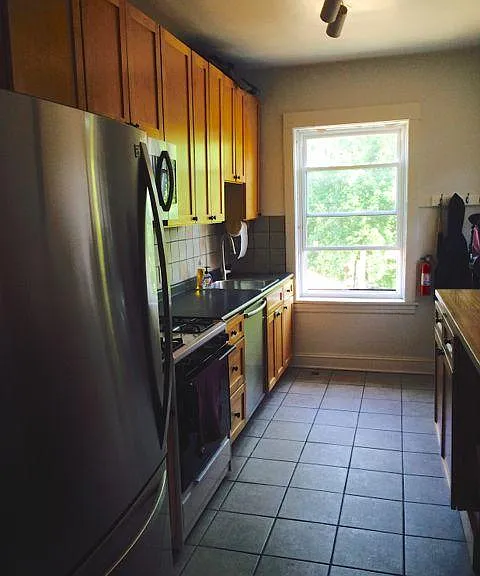 2016 Sherman Ave #3W — Photo 4