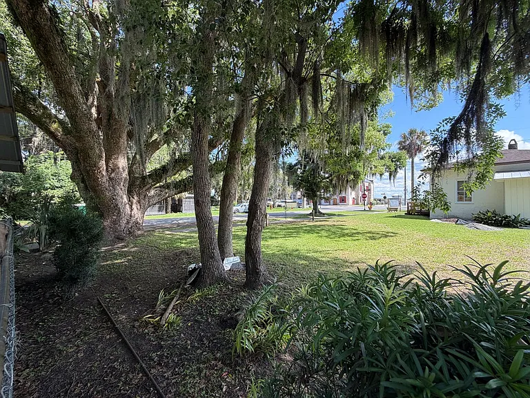 107 Screven St — Photo 31