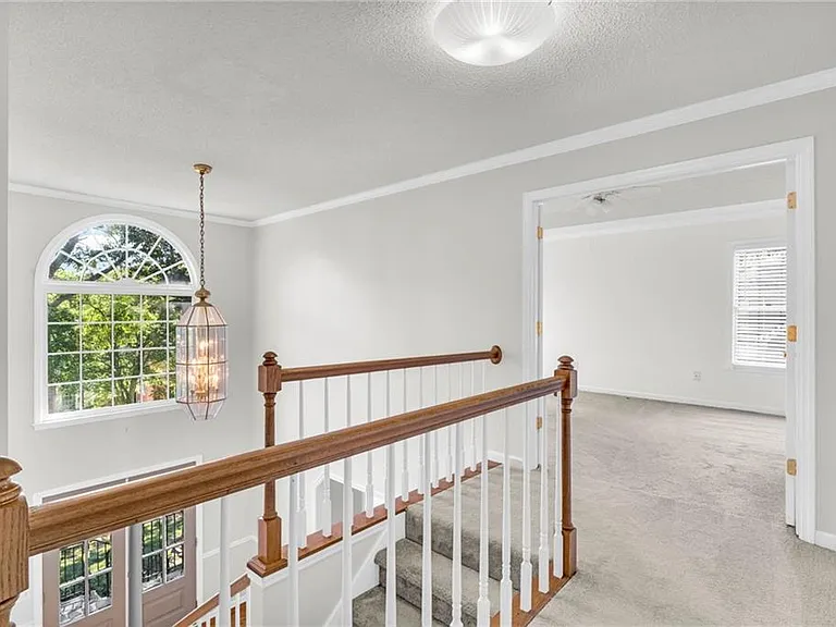 608 Adam Cir — Photo 21