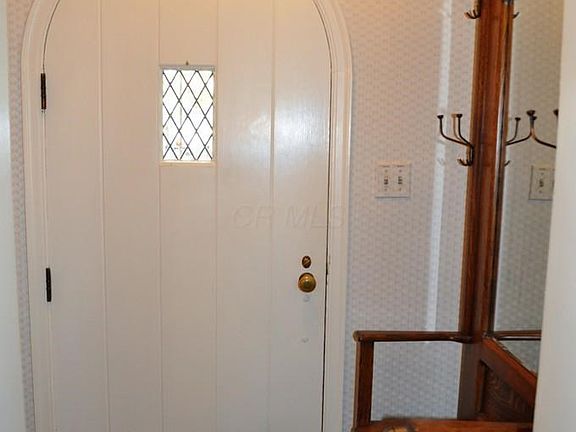 4th image of 251 Edgewood Ave