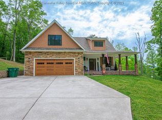 248 Mayberry Dr, Winfield, WV 25213