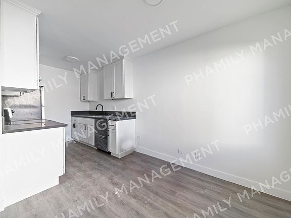 3rd image of 1107 S Marguerita Ave APT 3