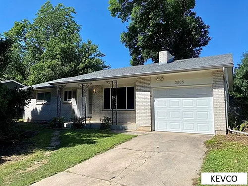 2805 Redwing Rd Photo 1