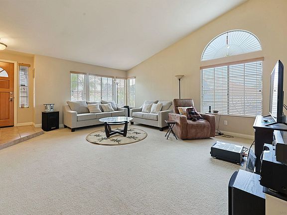 4th image of 11806 Landbreeze Way