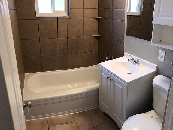 2nd image of 4662 E Lake Mead Blvd APT 7